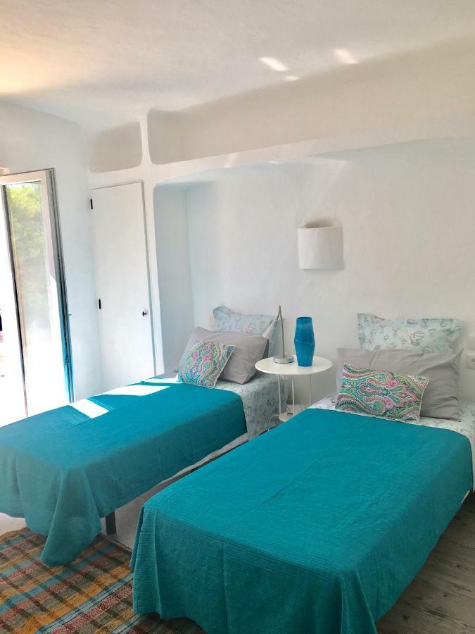 Zen - Beautiful Private Pool-heating Option, Hot Tub, Beautiful Garden